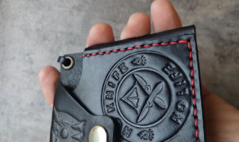 Jaki prezent dla fana bushcraftu lub pasjonata mitologii? Postaw na personalizowane rękodzieło
