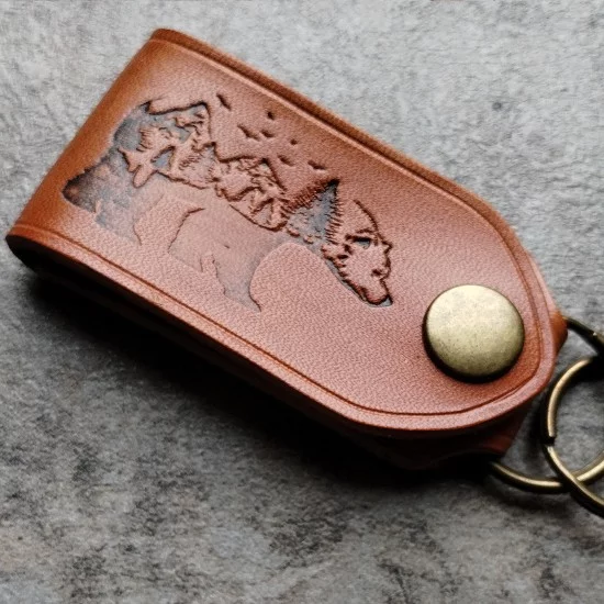 Brelok Niedźwiadek kieszonką na banknot skórzany ręcznie wykonany