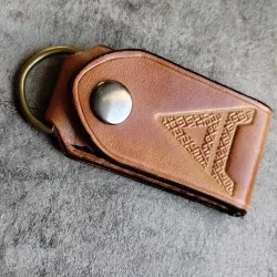 Brelok Weles z kieszonką na banknot skórzany ręcznie wykonany