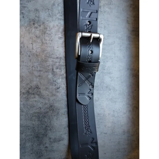 Skórzany pas do spodni czarny 120 cm Runy ręcznie wykonany